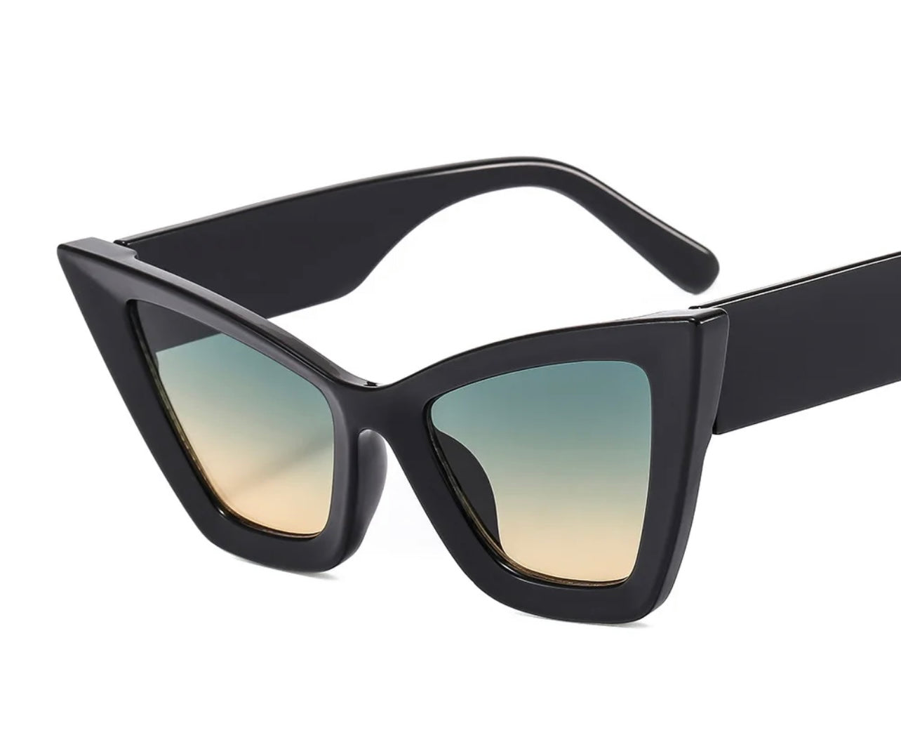 Catty Glare sólbrillurnar Svartar við ljósum glasið